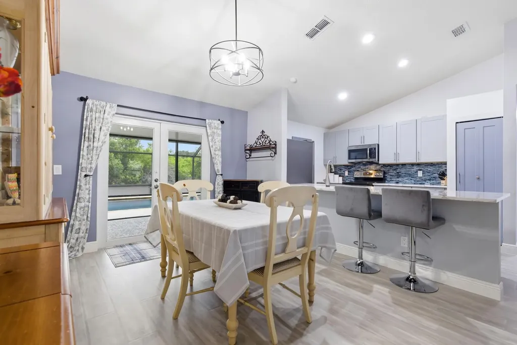 105 SW Glenwood Drive Port St Lucie FL 34984