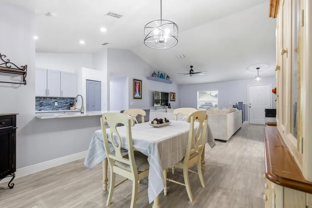 105 SW Glenwood Drive Port St Lucie FL 34984