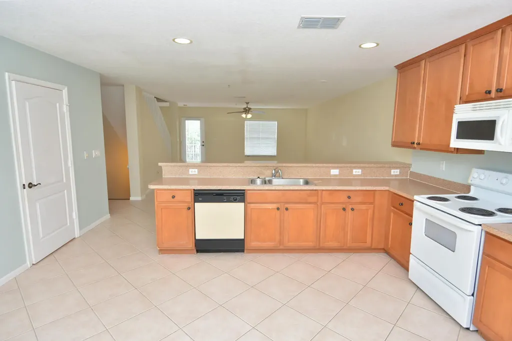 2093 SE Fern Park Drive Port St Lucie FL 34952