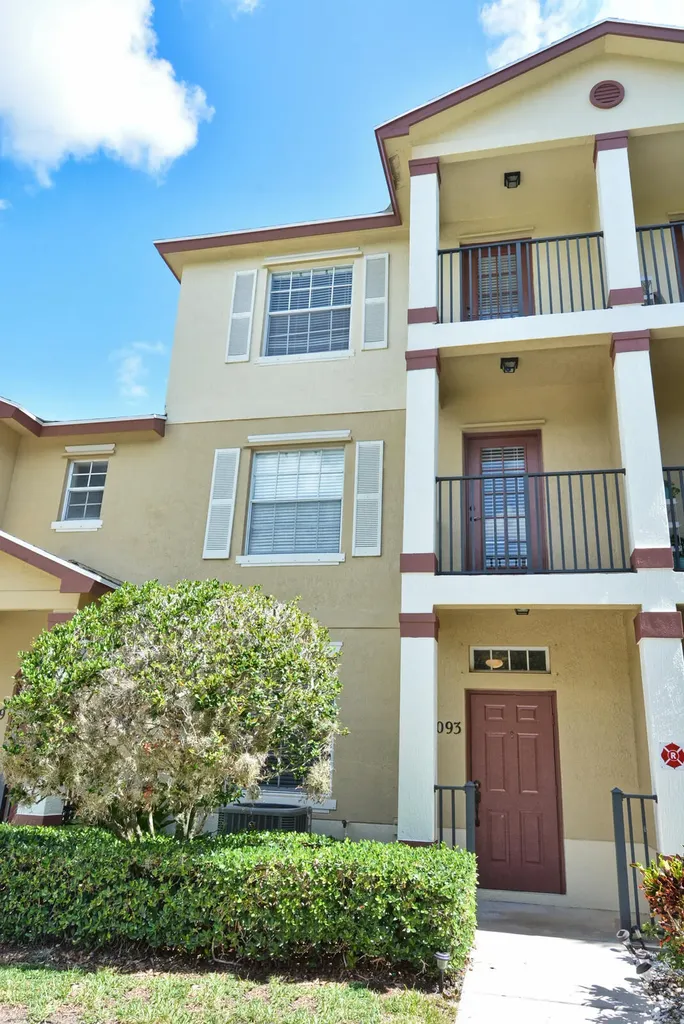 2093 SE Fern Park Drive Port St Lucie FL 34952