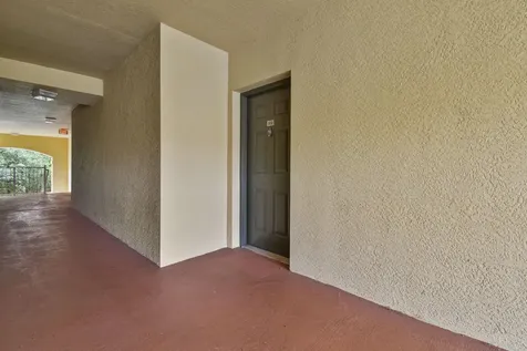6556 Emerald Dunes Drive West Palm Beach FL 33411