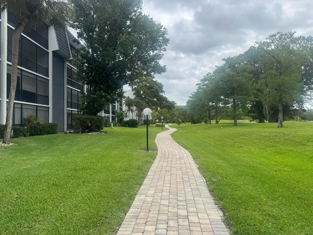 6080 NW 44th Street Lauderhill FL 33319
