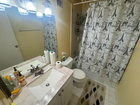 6080 NW 44th Street Lauderhill FL 33319