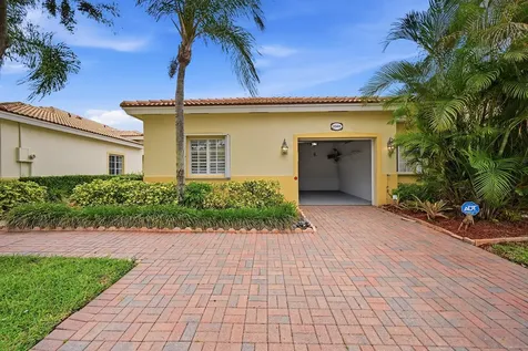 2340 Windjammer Way West Palm Beach FL 33411