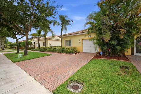 2340 Windjammer Way West Palm Beach FL 33411