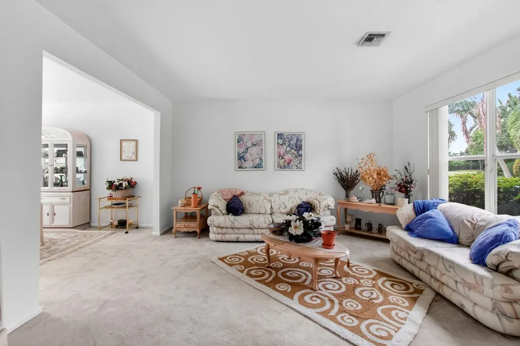 6305 Blue Bay Circle Lake Worth FL 33467