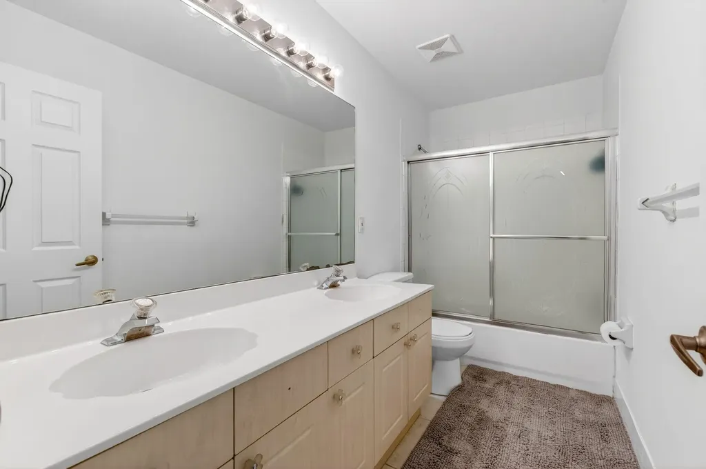 6305 Blue Bay Circle Lake Worth FL 33467