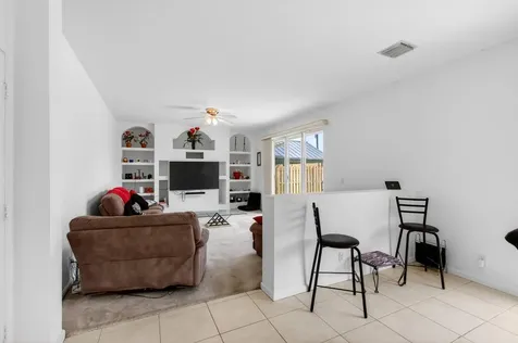 6305 Blue Bay Circle Lake Worth FL 33467