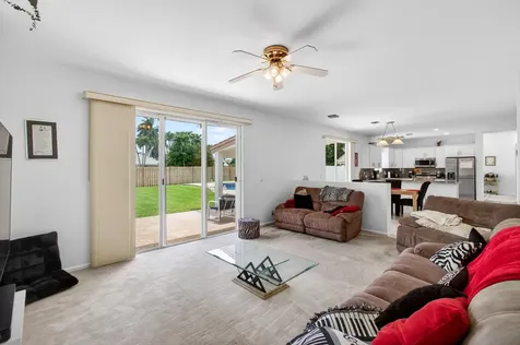 6305 Blue Bay Circle Lake Worth FL 33467