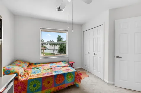 6305 Blue Bay Circle Lake Worth FL 33467