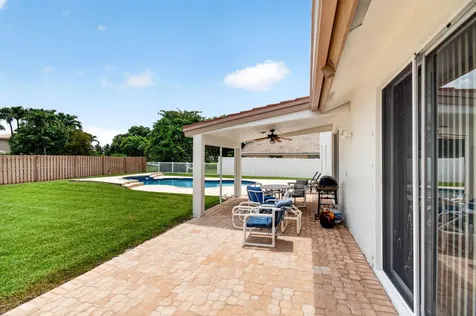 6305 Blue Bay Circle Lake Worth FL 33467
