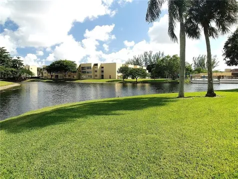 5750 NW 64th Avenue Tamarac FL 33319