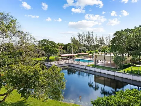 5750 NW 64th Avenue Tamarac FL 33319