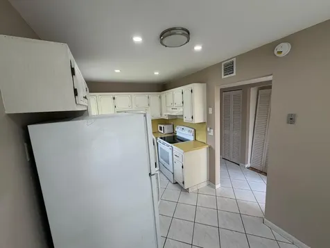 5750 NW 64th Avenue Tamarac FL 33319
