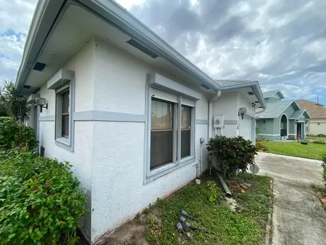 62 Willow Circle Boynton Beach FL 33436