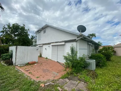 62 Willow Circle Boynton Beach FL 33436