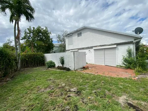 62 Willow Circle Boynton Beach FL 33436