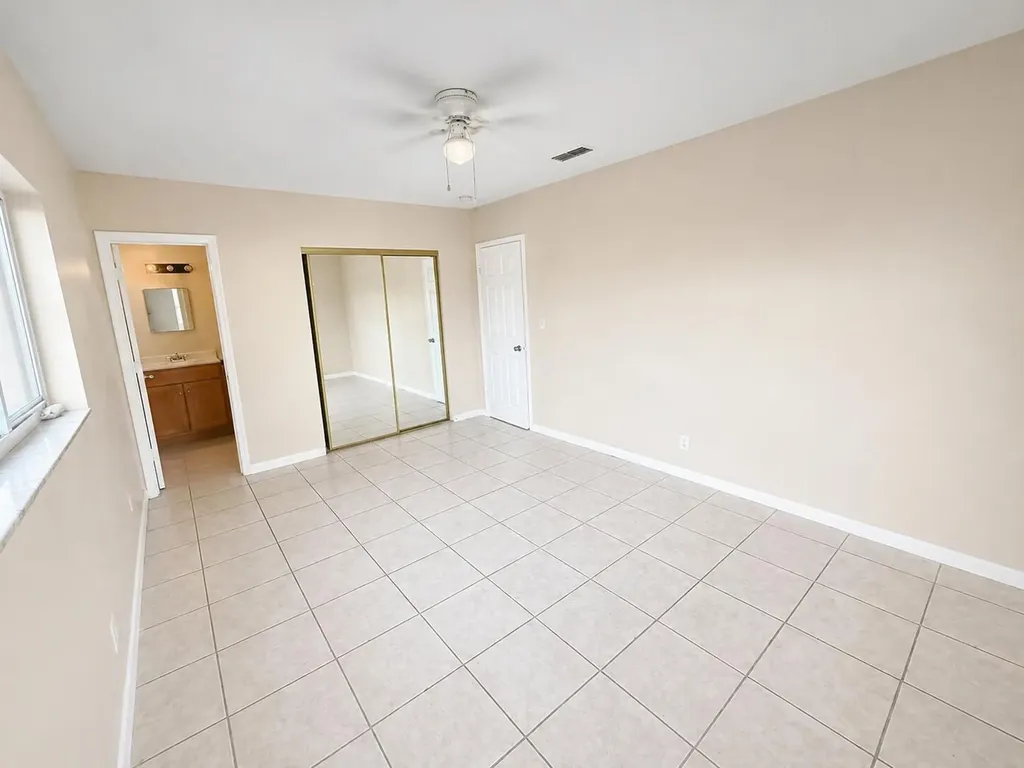 4151 NW 30th Terrace Lauderdale Lakes FL 33309