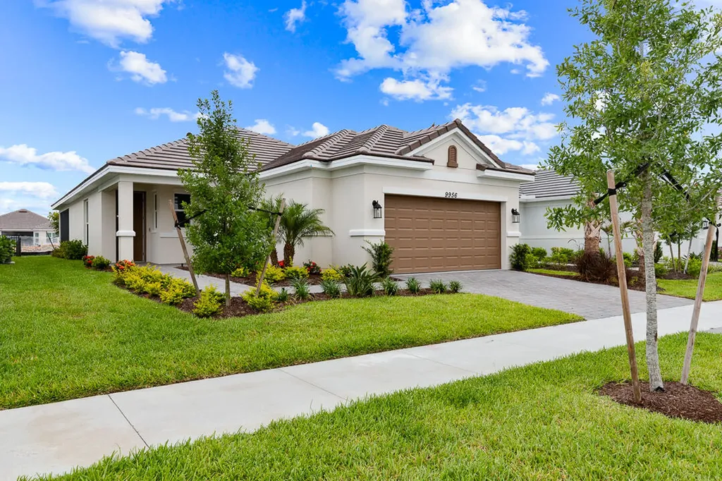 9956 SW Santini Road Port St Lucie FL 34987