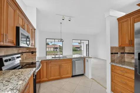 10231 N Circle Lake Drive Boynton Beach FL 33437