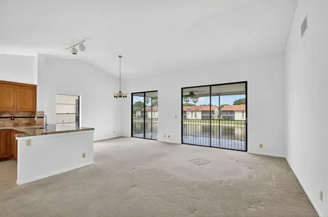 10231 N Circle Lake Drive Boynton Beach FL 33437
