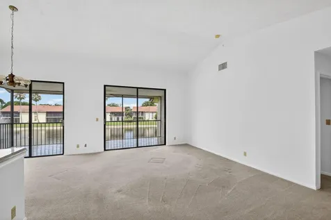 10231 N Circle Lake Drive Boynton Beach FL 33437