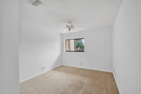 10231 N Circle Lake Drive Boynton Beach FL 33437