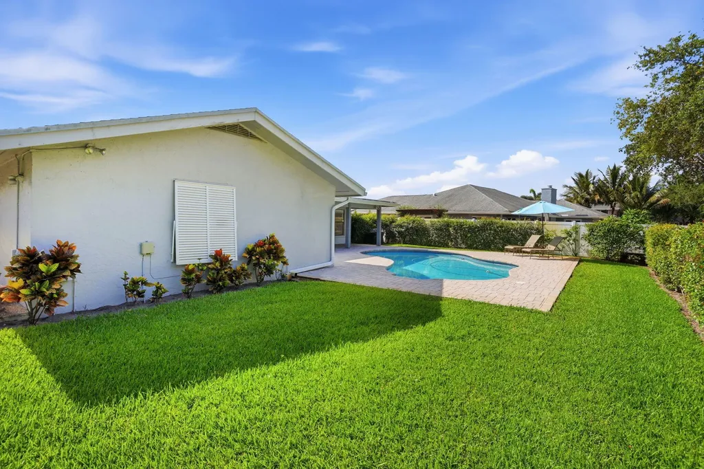 4281 Sugar Pine Drive Boca Raton FL 33487