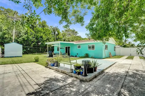1218 SW 22nd Avenue Delray Beach FL 33445