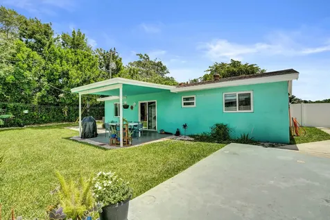 1218 SW 22nd Avenue Delray Beach FL 33445