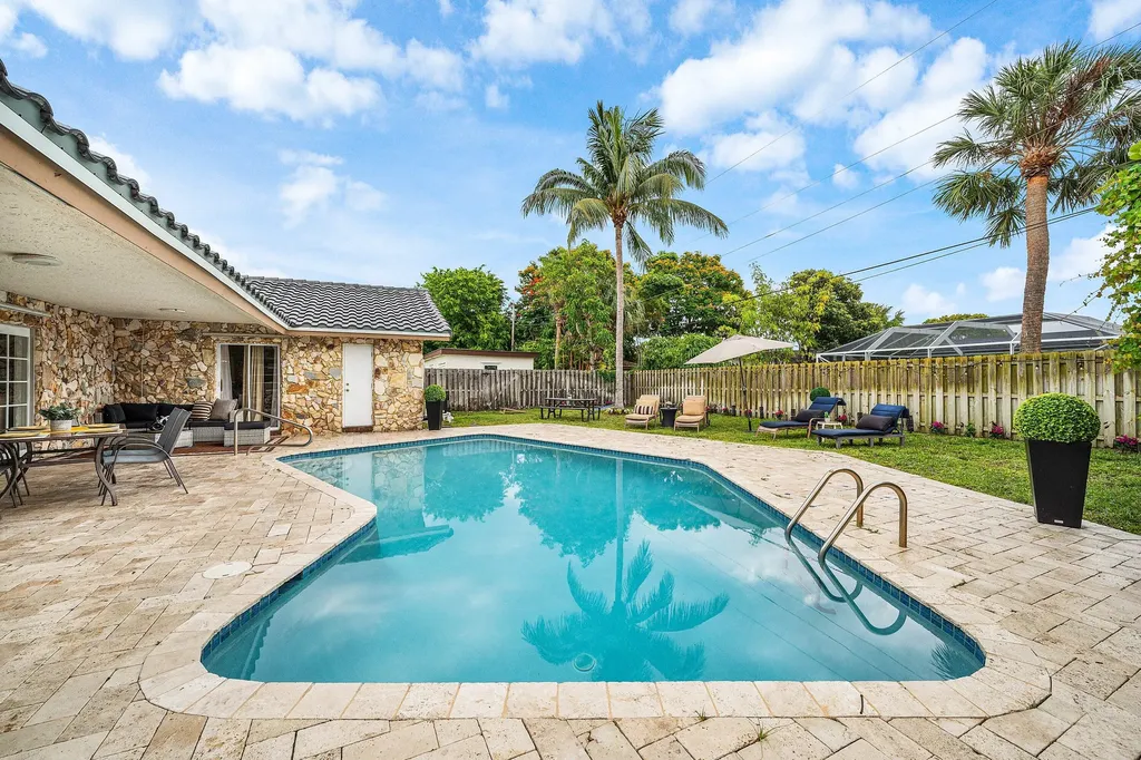 1006 SE 6th Street Deerfield Beach FL 33441