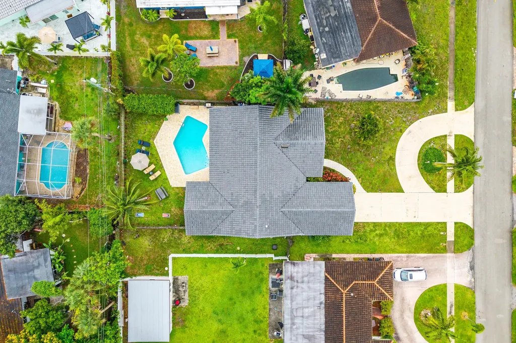 1006 SE 6th Street Deerfield Beach FL 33441