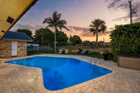 1006 SE 6th Street Deerfield Beach FL 33441