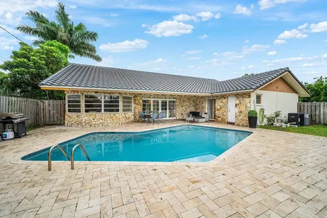 1006 SE 6th Street Deerfield Beach FL 33441