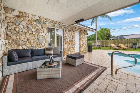 1006 SE 6th Street Deerfield Beach FL 33441