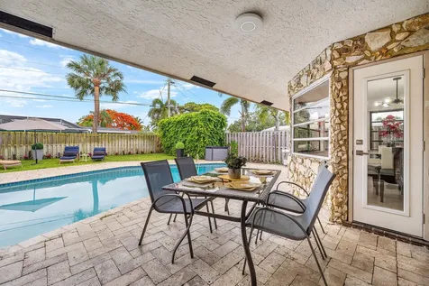 1006 SE 6th Street Deerfield Beach FL 33441
