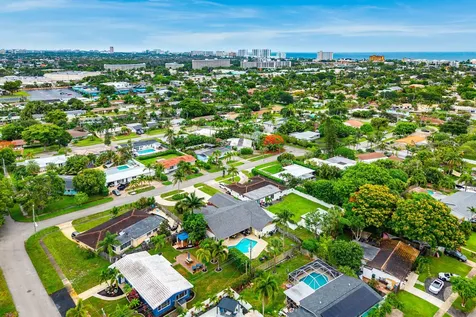 1006 SE 6th Street Deerfield Beach FL 33441