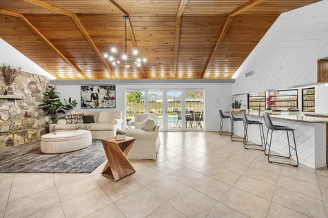 1006 SE 6th Street Deerfield Beach FL 33441
