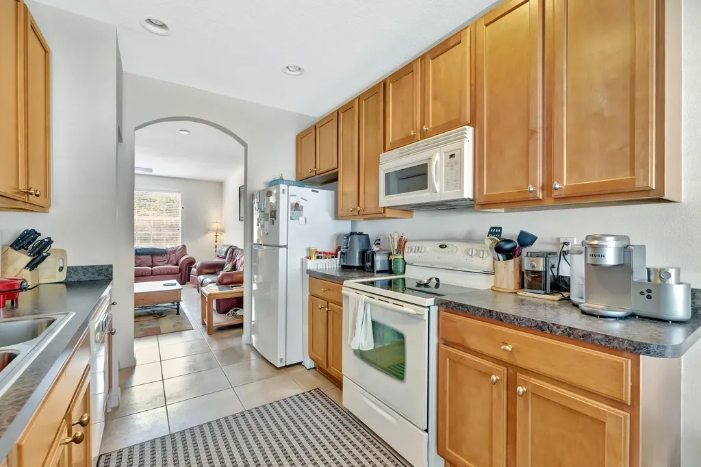 2061 SE Glen Ridge Drive Port St Lucie FL 34952
