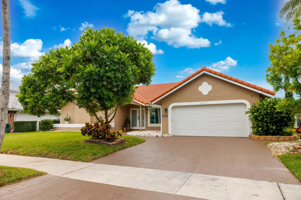 14211 Appalachian Trail Davie FL 33325