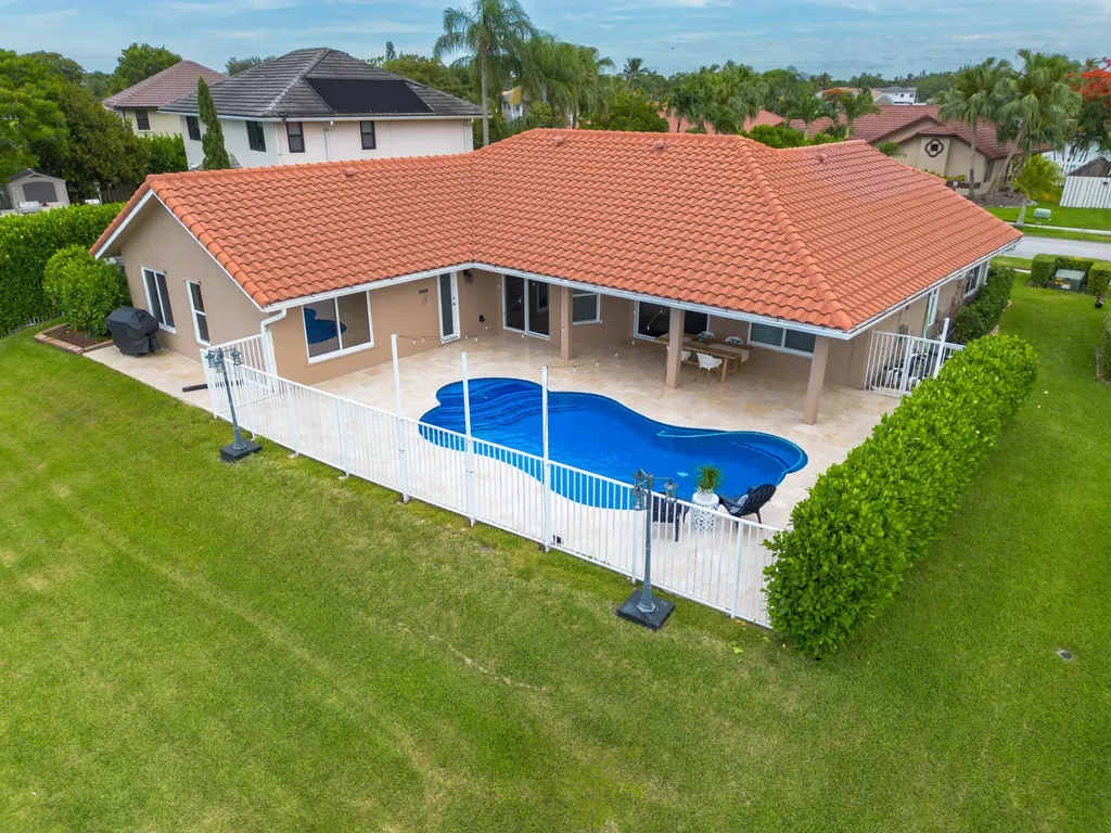 14211 Appalachian Trail Davie FL 33325