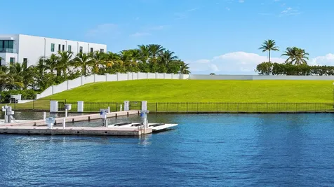 1960 S Ocean Boulevard Manalapan FL 33462