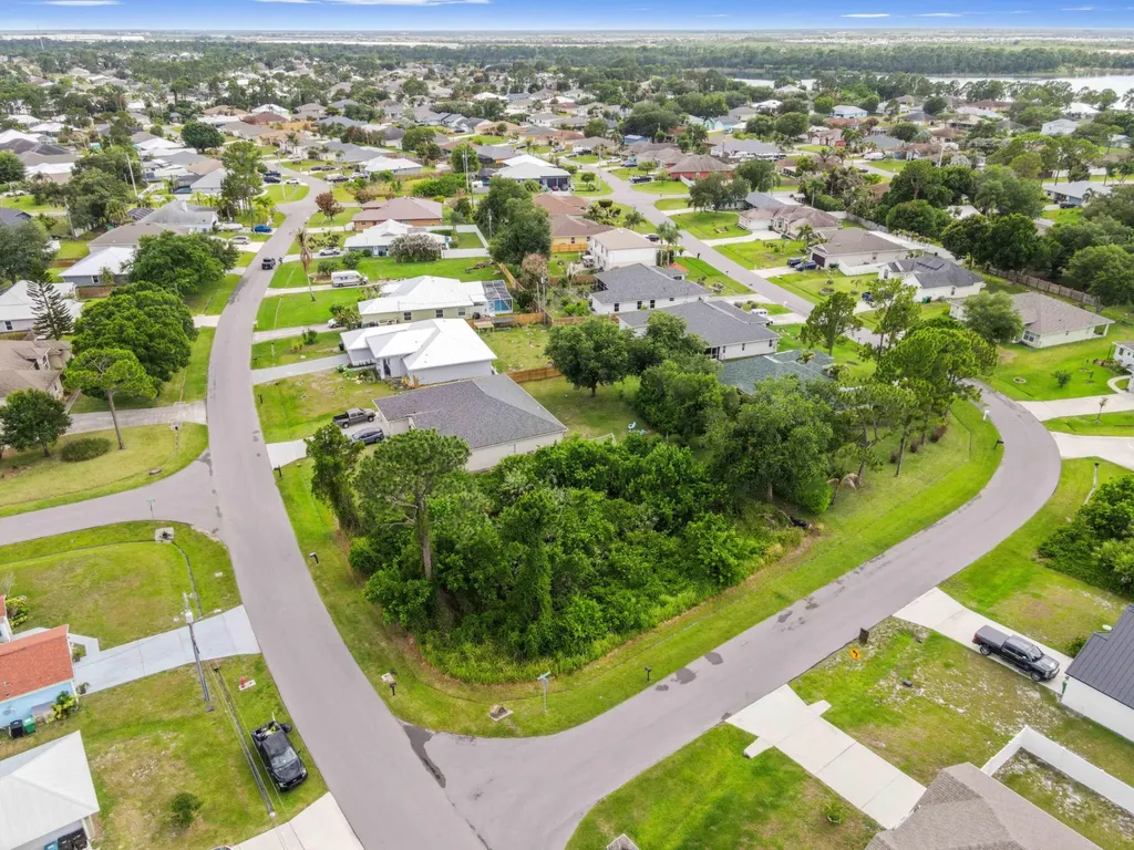 3202 SW Hambrick Street Port St Lucie FL 34953