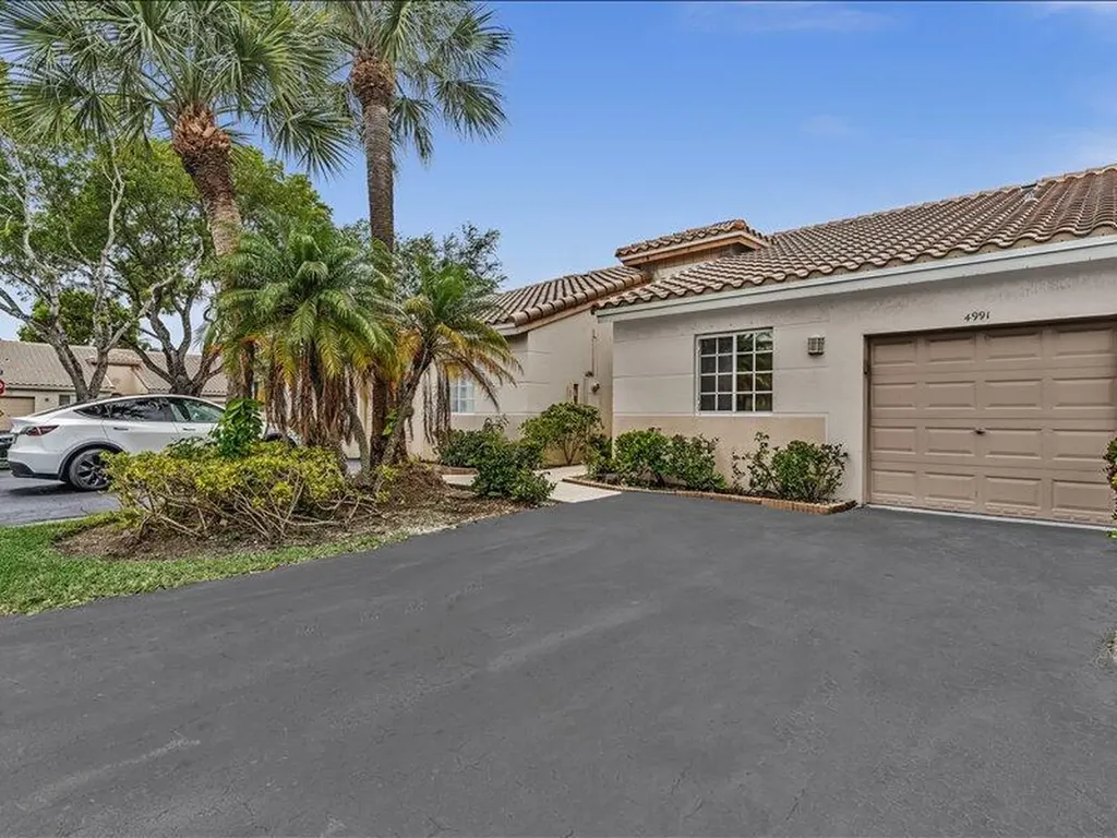 4991 SW 32nd Avenue Dania Beach FL 33312