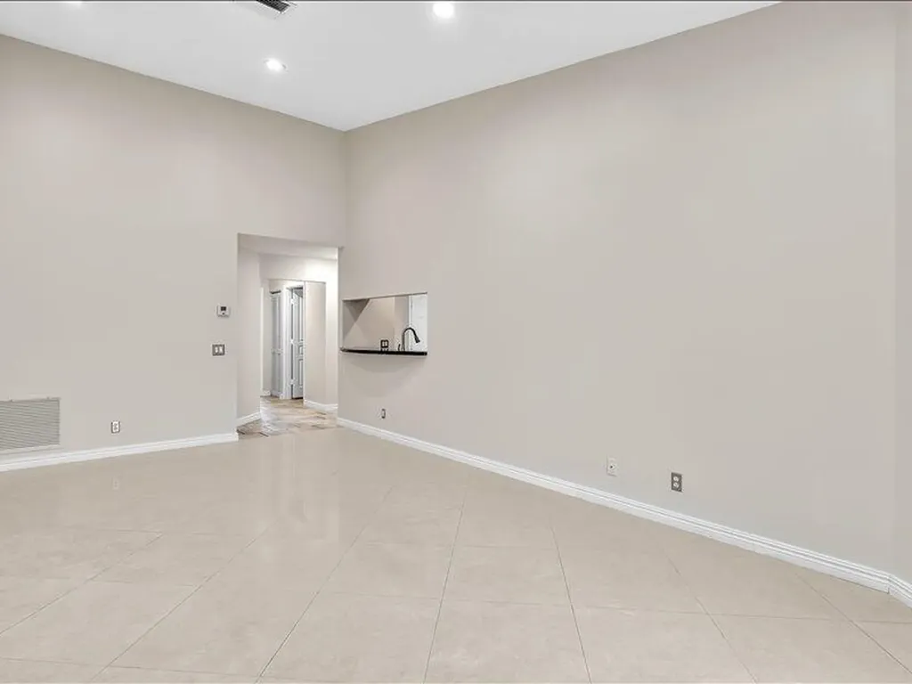 4991 SW 32nd Avenue Dania Beach FL 33312
