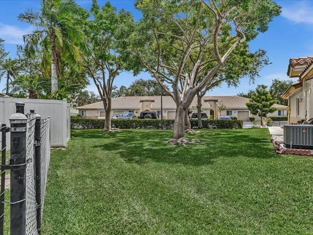 4991 SW 32nd Avenue Dania Beach FL 33312