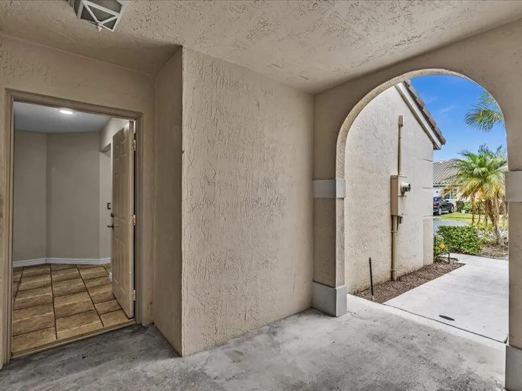 4991 SW 32nd Avenue Dania Beach FL 33312