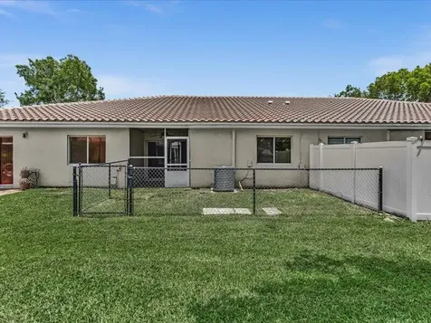4991 SW 32nd Avenue Dania Beach FL 33312