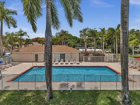 4991 SW 32nd Avenue Dania Beach FL 33312