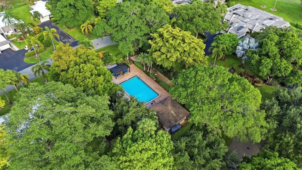 904 W Cypress Lane Pompano Beach FL 33069